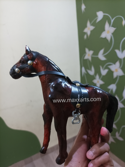 Standing Horse
