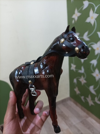 Standing Horse